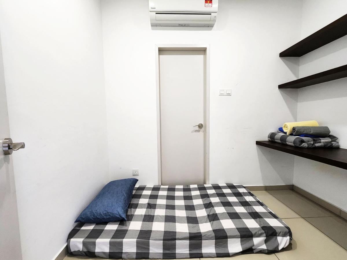 Lavender Suite # Shah Alam I-City Block B Homestay # 2R1B #Free Wifi & Parking Exteriör bild